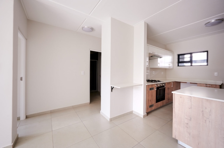 To Let 2 Bedroom Property for Rent in Fourways Gauteng