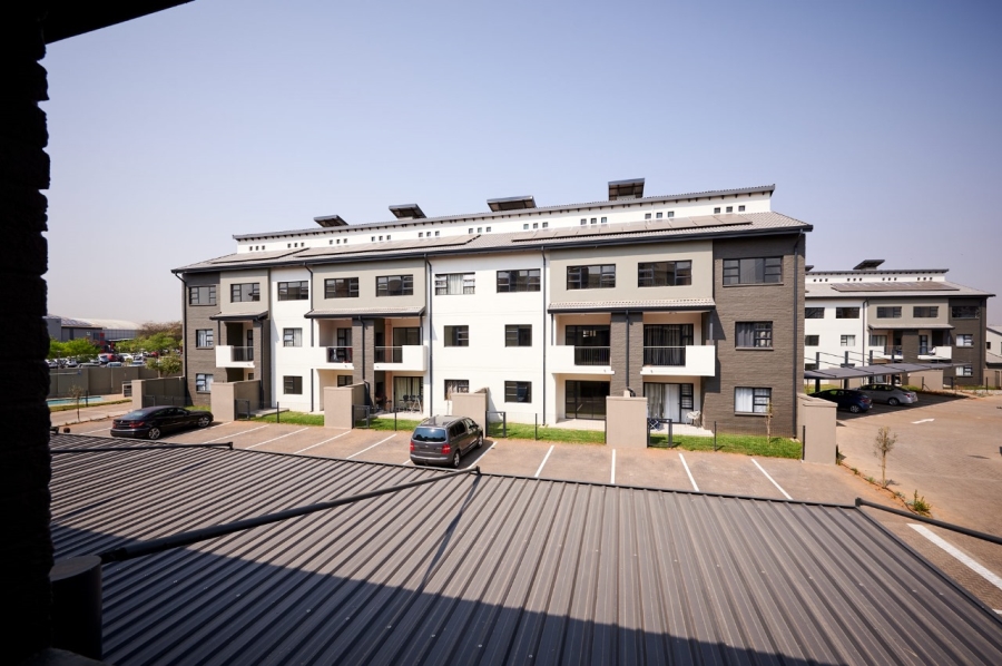 To Let 2 Bedroom Property for Rent in Fourways Gauteng