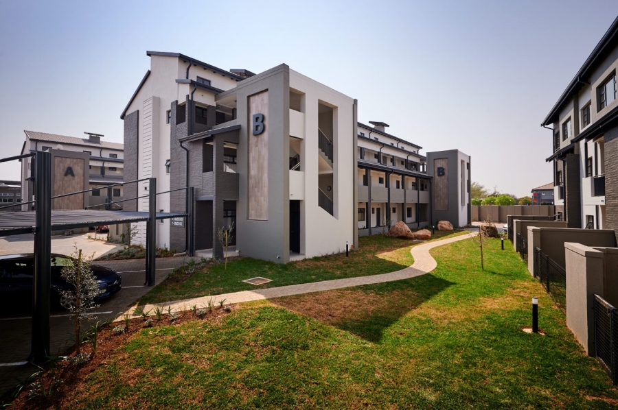 To Let 2 Bedroom Property for Rent in Fourways Gauteng