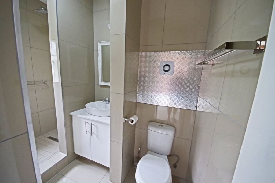 To Let 1 Bedroom Property for Rent in Houghton Estate Gauteng