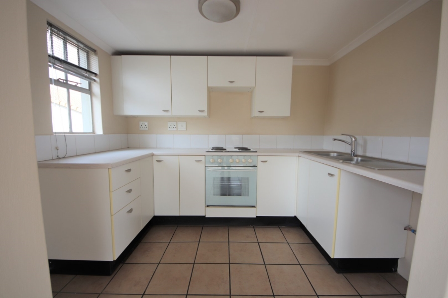 To Let 1 Bedroom Property for Rent in Houghton Estate Gauteng