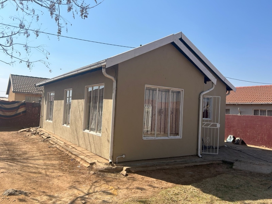  Bedroom Property for Sale in Stretford Gauteng