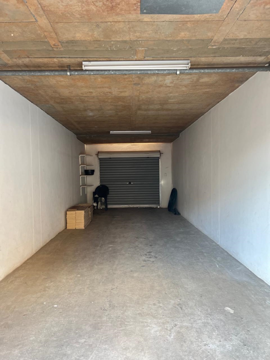 2 Bedroom Property for Sale in Die Hoewes Gauteng