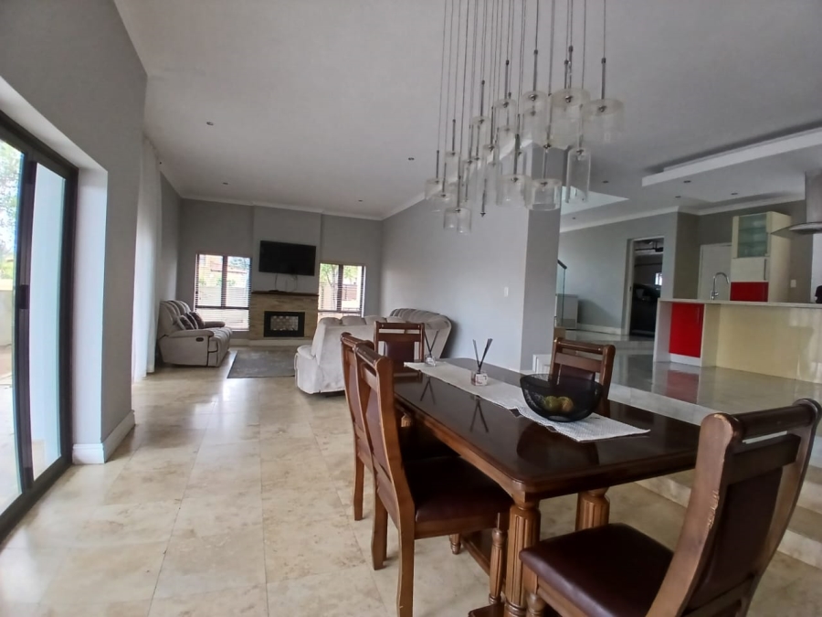6 Bedroom Property for Sale in Crescent Wood Country Estate Gauteng