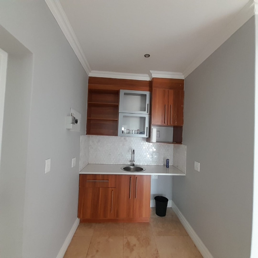 6 Bedroom Property for Sale in Crescent Wood Country Estate Gauteng