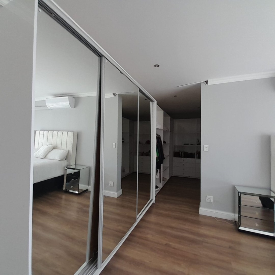 6 Bedroom Property for Sale in Crescent Wood Country Estate Gauteng