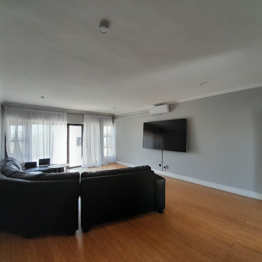 6 Bedroom Property for Sale in Crescent Wood Country Estate Gauteng