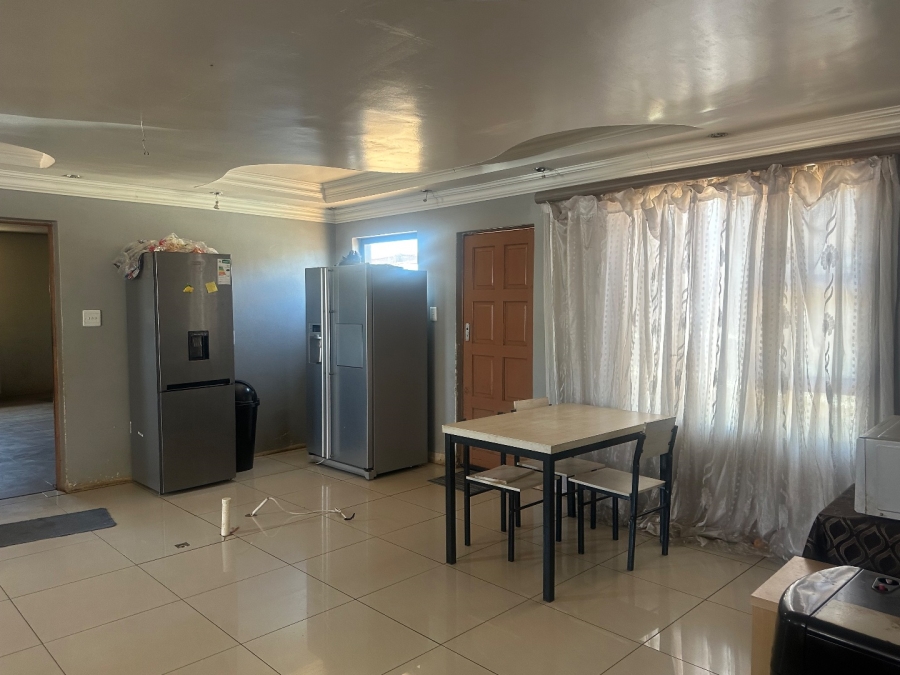  Bedroom Property for Sale in Noldick Gauteng