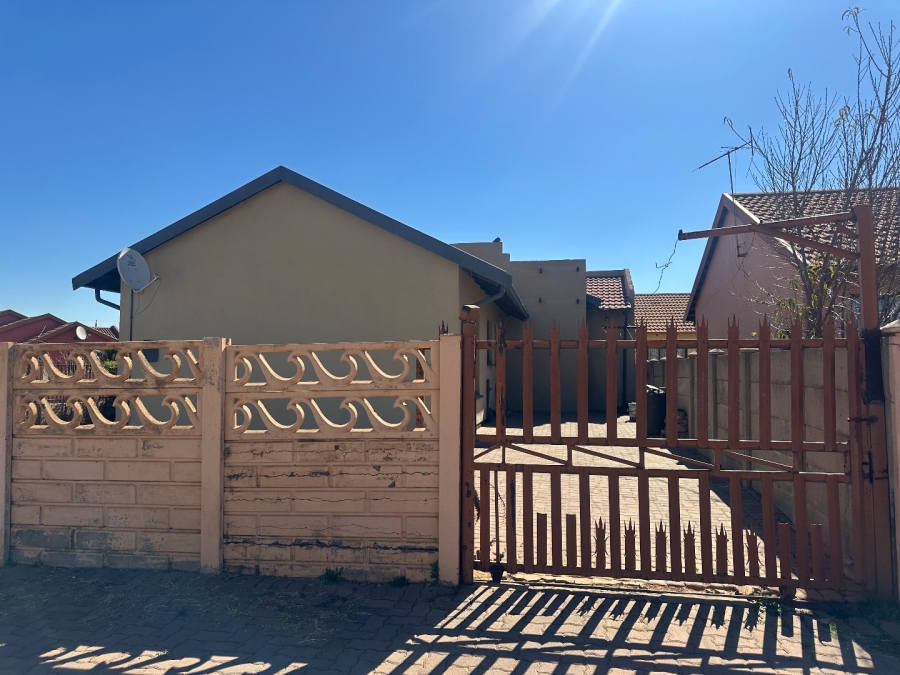  Bedroom Property for Sale in Sebokeng Zone 17 Gauteng