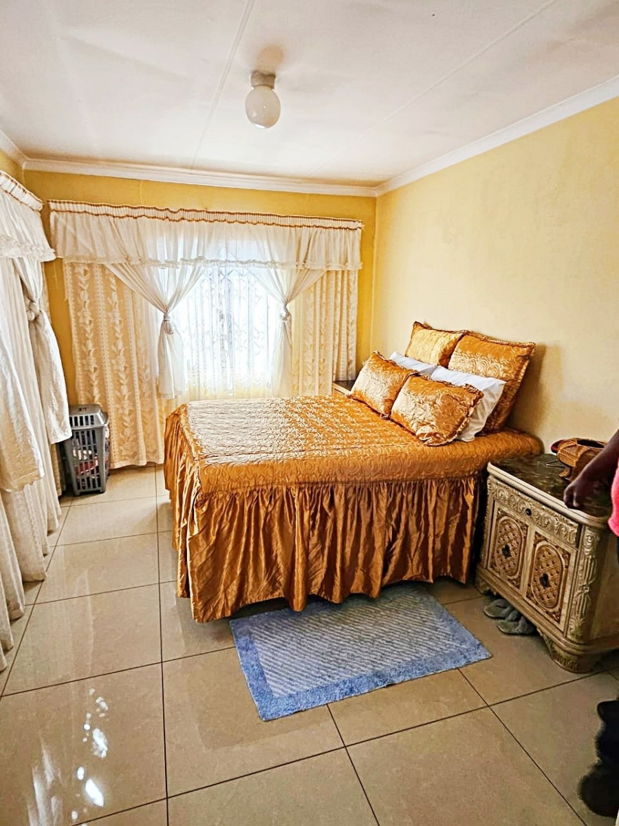 3 Bedroom Property for Sale in Protea Glen Gauteng