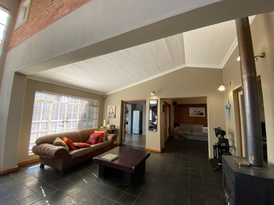 4 Bedroom Property for Sale in Eldoraigne Gauteng