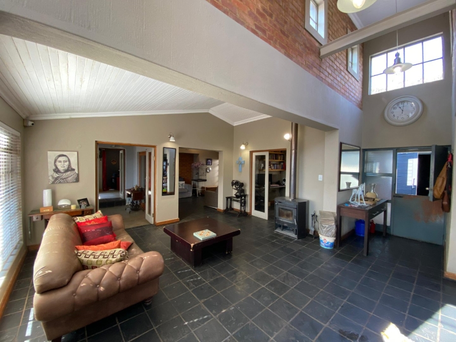 4 Bedroom Property for Sale in Eldoraigne Gauteng