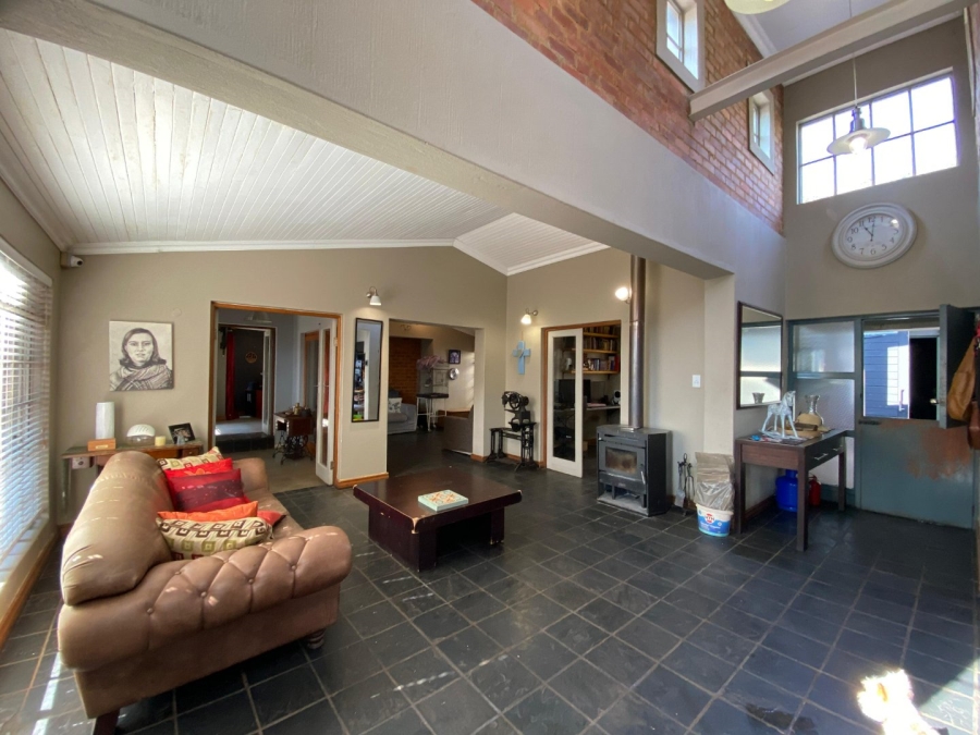 4 Bedroom Property for Sale in Eldoraigne Gauteng