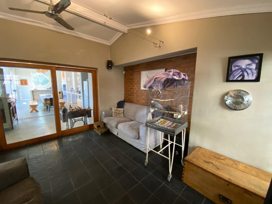 4 Bedroom Property for Sale in Eldoraigne Gauteng