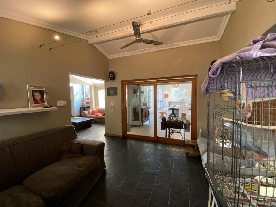 4 Bedroom Property for Sale in Eldoraigne Gauteng