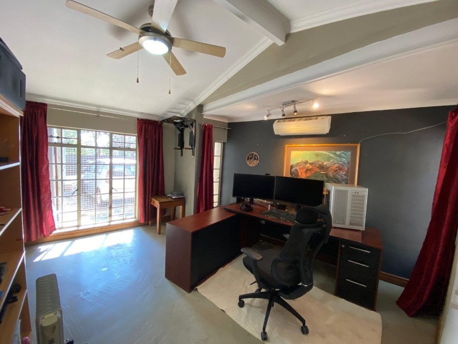 4 Bedroom Property for Sale in Eldoraigne Gauteng