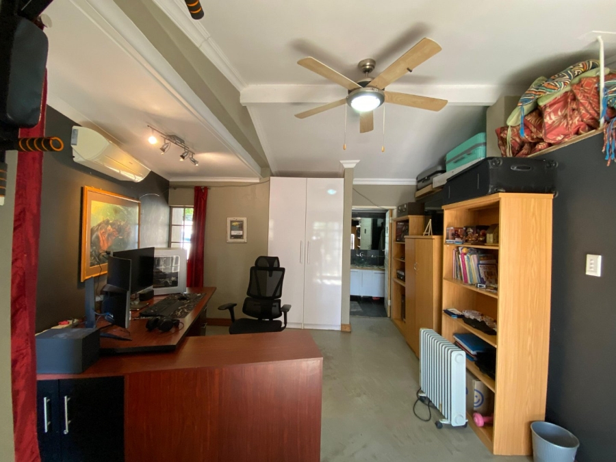 4 Bedroom Property for Sale in Eldoraigne Gauteng