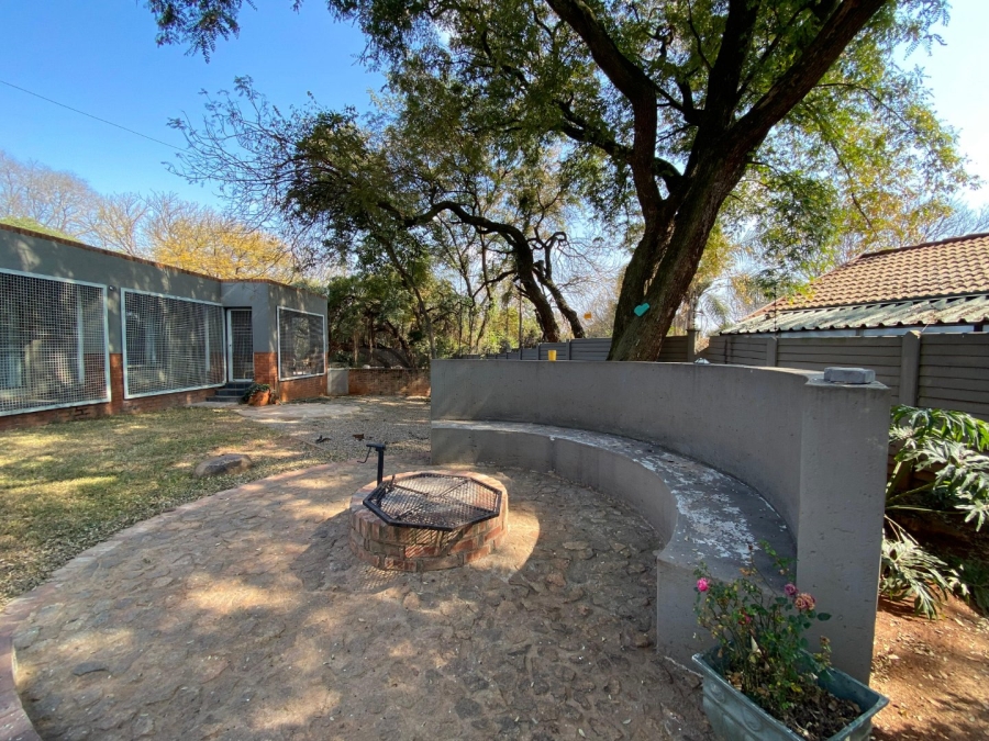 4 Bedroom Property for Sale in Eldoraigne Gauteng