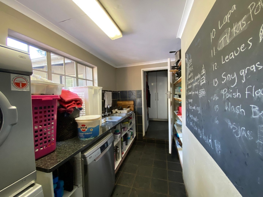 4 Bedroom Property for Sale in Eldoraigne Gauteng