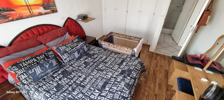 2 Bedroom Property for Sale in Rooihuiskraal North Gauteng