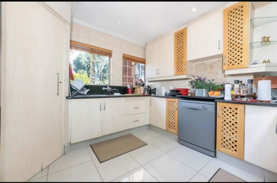 3 Bedroom Property for Sale in Heuweloord Gauteng