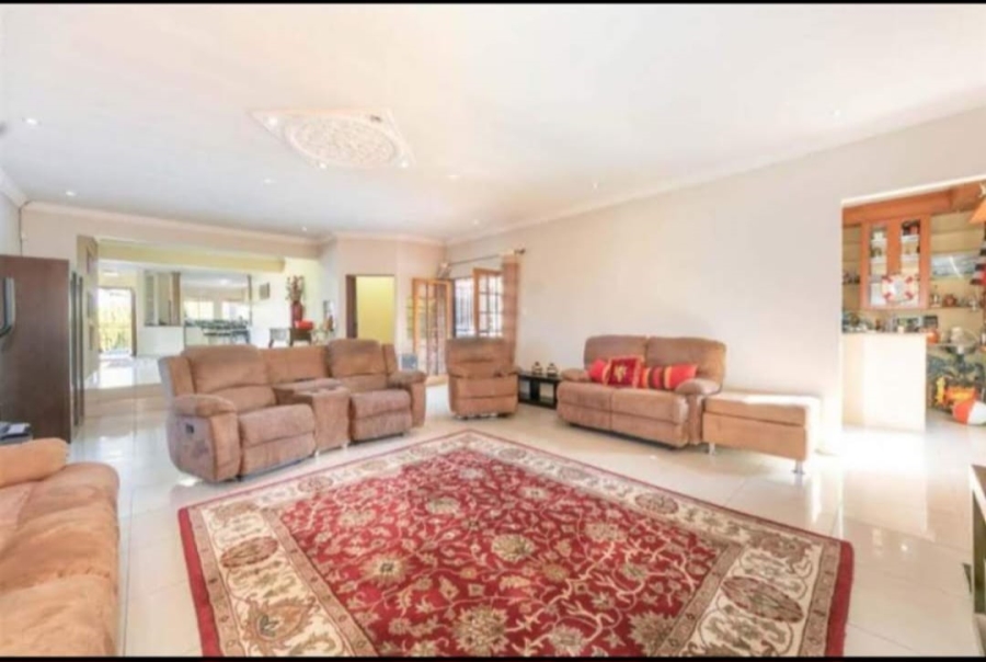 3 Bedroom Property for Sale in Heuweloord Gauteng