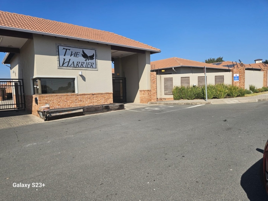 3 Bedroom Property for Sale in Noordwyk Gauteng