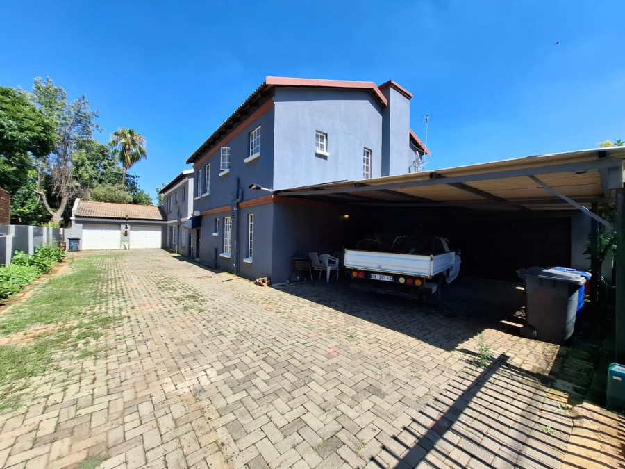 3 Bedroom Property for Sale in Kilner Park Gauteng