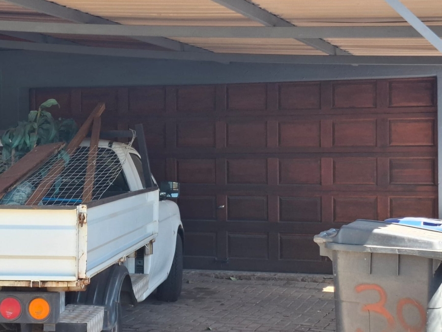 3 Bedroom Property for Sale in Kilner Park Gauteng