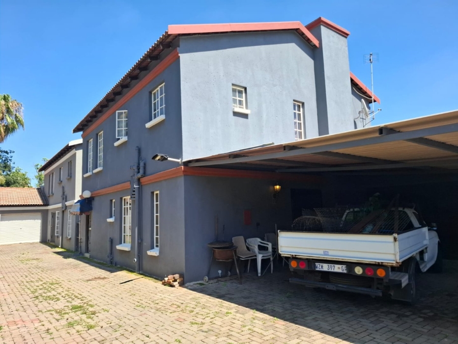 3 Bedroom Property for Sale in Kilner Park Gauteng