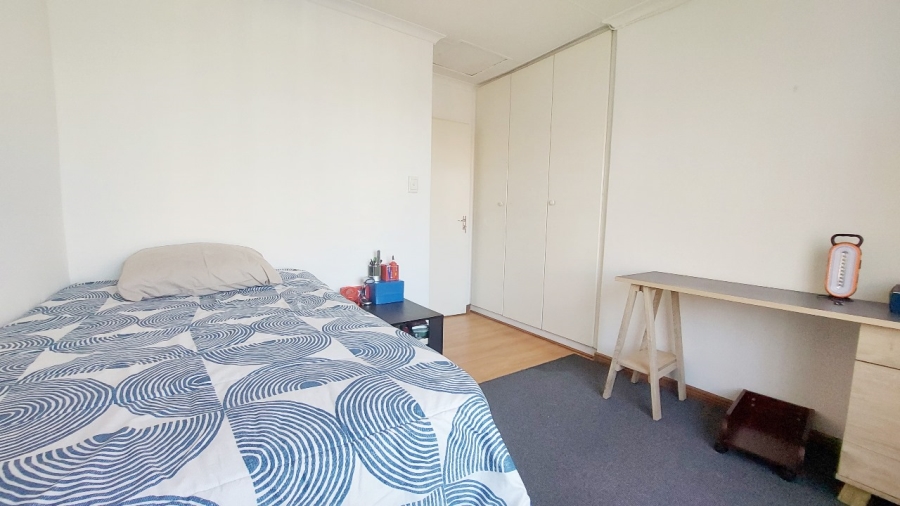 To Let 2 Bedroom Property for Rent in Mondeor Gauteng