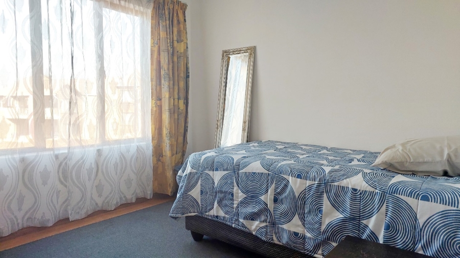 To Let 2 Bedroom Property for Rent in Mondeor Gauteng