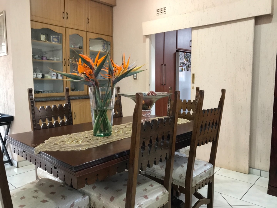 4 Bedroom Property for Sale in Lenasia Ext 9 Gauteng