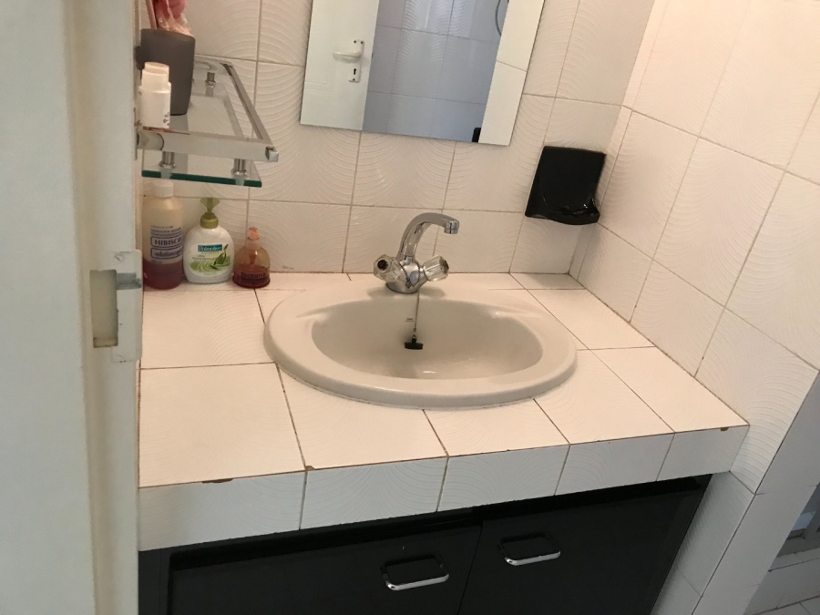 4 Bedroom Property for Sale in Lenasia Ext 9 Gauteng