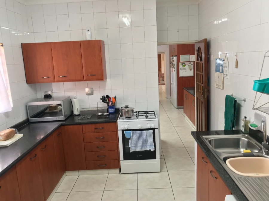 4 Bedroom Property for Sale in Lenasia Ext 9 Gauteng