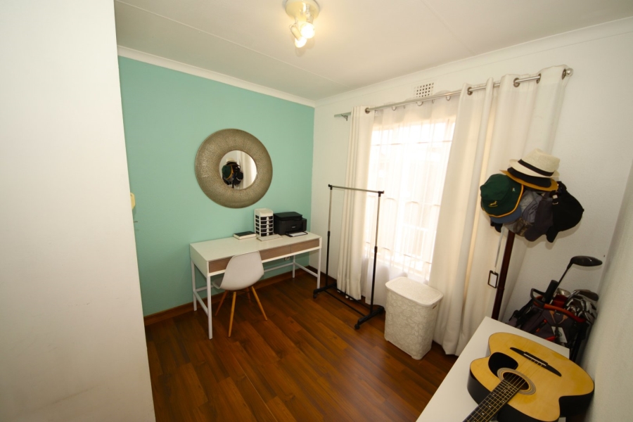 2 Bedroom Property for Sale in Eden Glen Gauteng