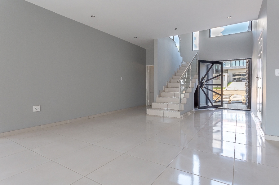 4 Bedroom Property for Sale in Ruimsig Country Estate Gauteng