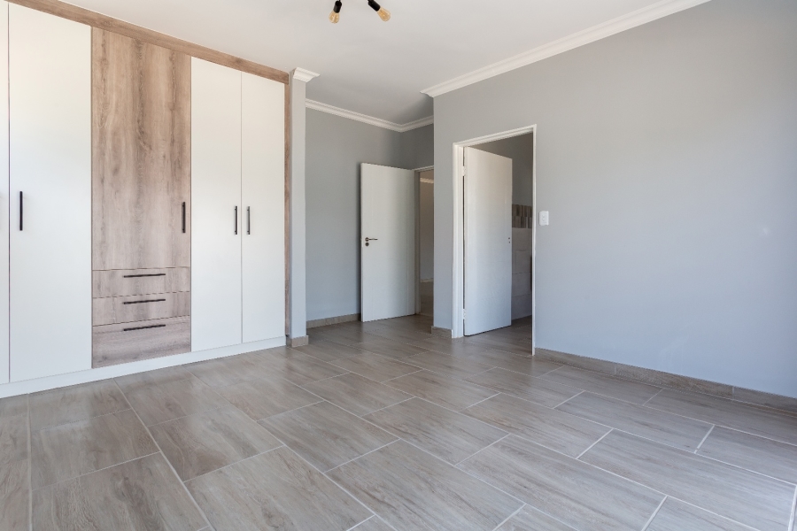 4 Bedroom Property for Sale in Ruimsig Country Estate Gauteng