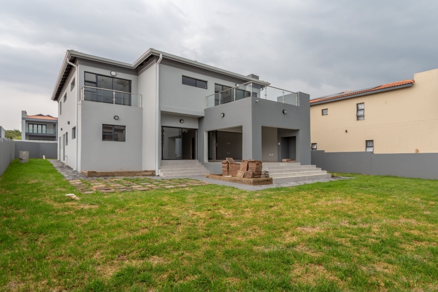 5 Bedroom Property for Sale in Ruimsig Country Estate Gauteng