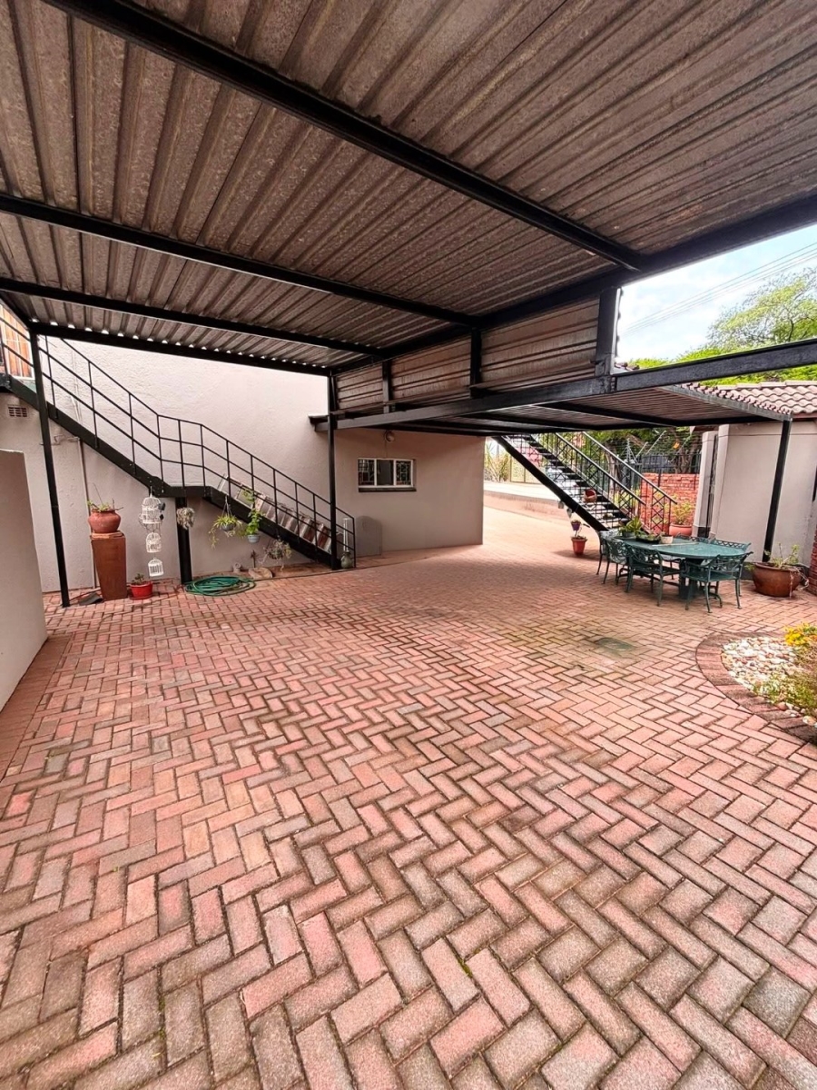 6 Bedroom Property for Sale in Wonderboom Gauteng