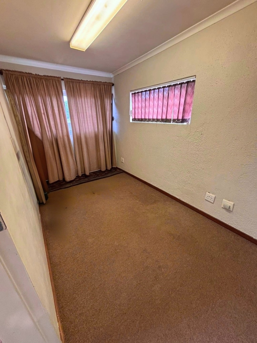 6 Bedroom Property for Sale in Wonderboom Gauteng