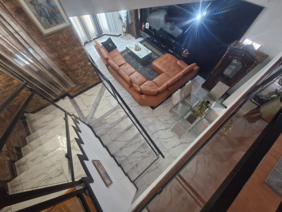 4 Bedroom Property for Sale in Dayanglen Gauteng