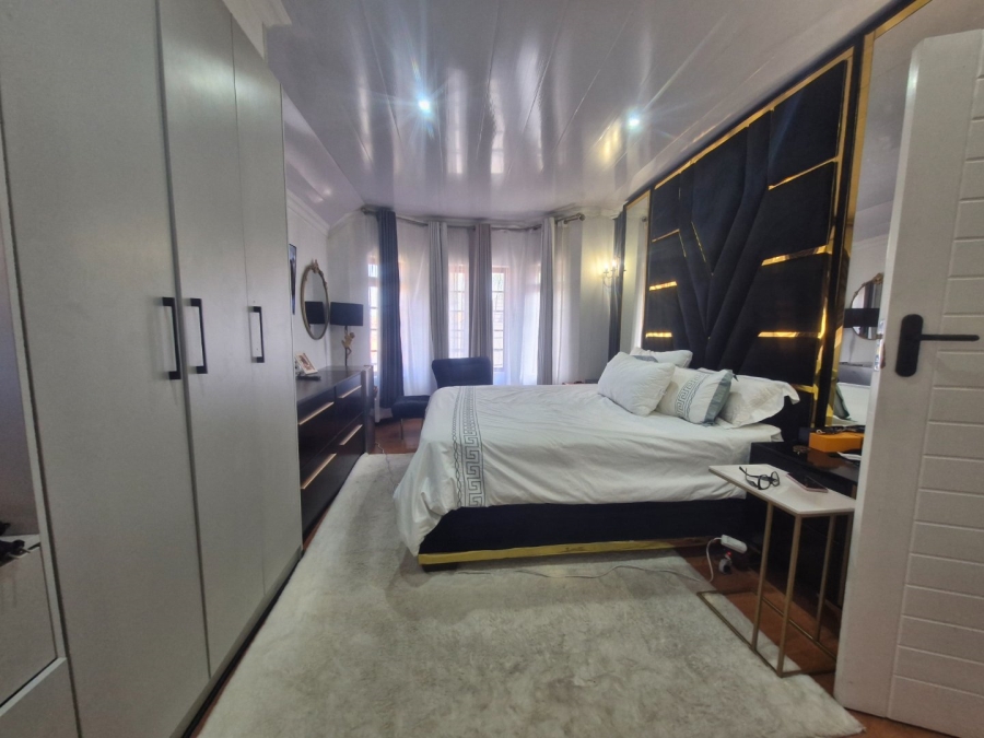 4 Bedroom Property for Sale in Dayanglen Gauteng