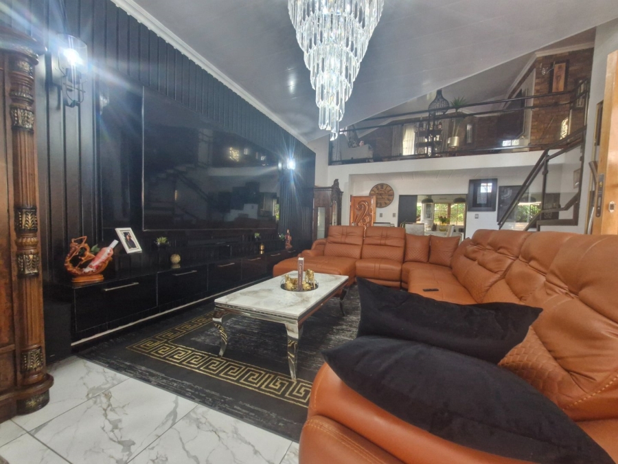 4 Bedroom Property for Sale in Dayanglen Gauteng