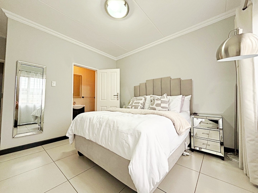 2 Bedroom Property for Sale in Amberfield Gauteng