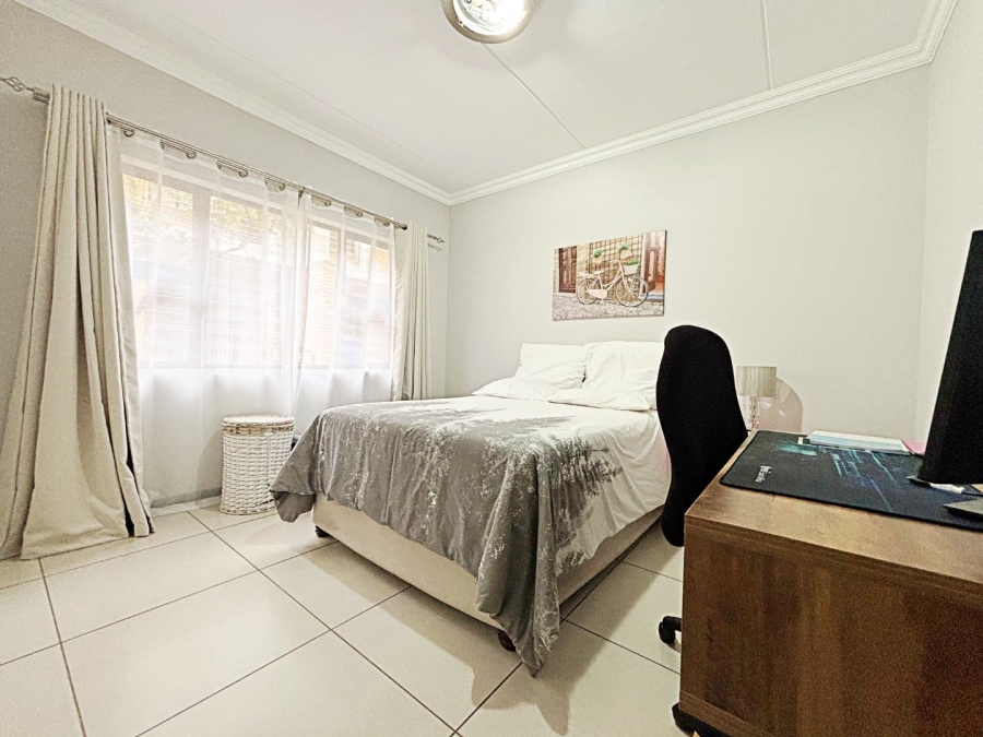 2 Bedroom Property for Sale in Amberfield Gauteng