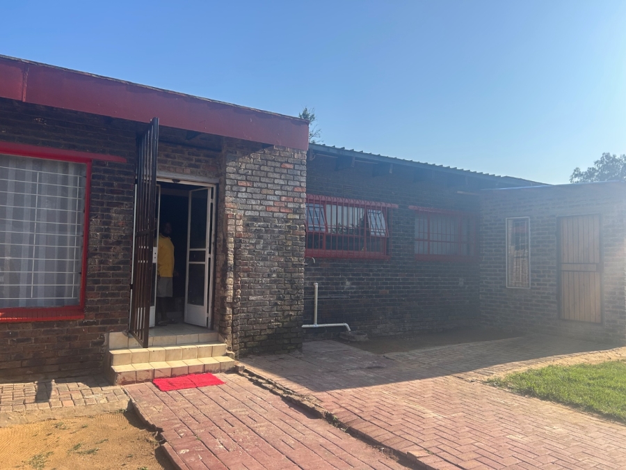  Bedroom Property for Sale in Bedworth Park Gauteng