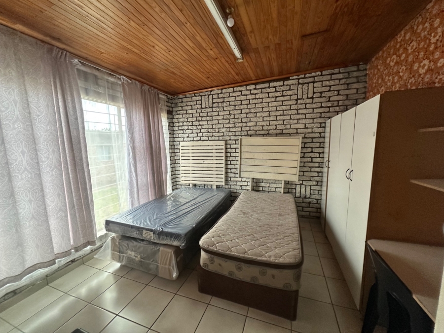  Bedroom Property for Sale in Bedworth Park Gauteng