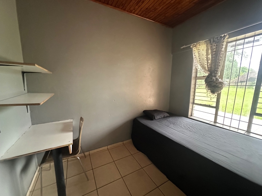  Bedroom Property for Sale in Bedworth Park Gauteng