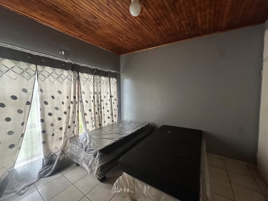  Bedroom Property for Sale in Bedworth Park Gauteng
